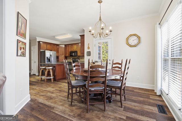 115 N Stone Close, Milton, GA 30004