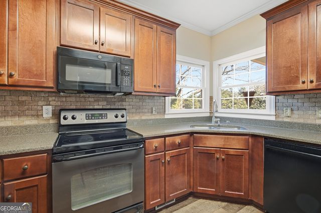 115 N Stone Close, Milton, GA 30004