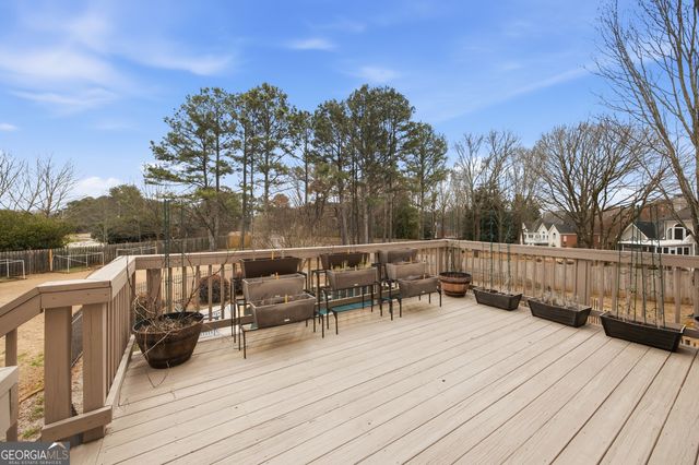 115 N Stone Close, Milton, GA 30004