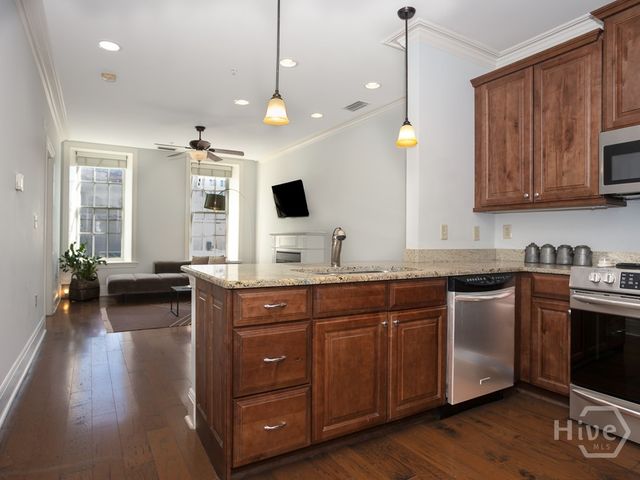 5 Whitaker Street 202 E, Savannah, GA 31401