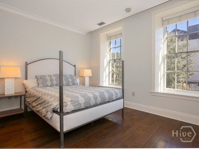 5 Whitaker Street 202 E, Savannah, GA 31401