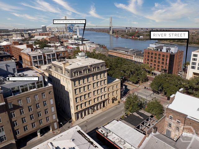 5 Whitaker Street 202 E, Savannah, GA 31401