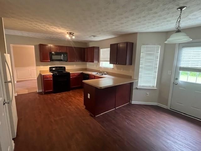 303 Millstone Drive, Hampton, GA 30228