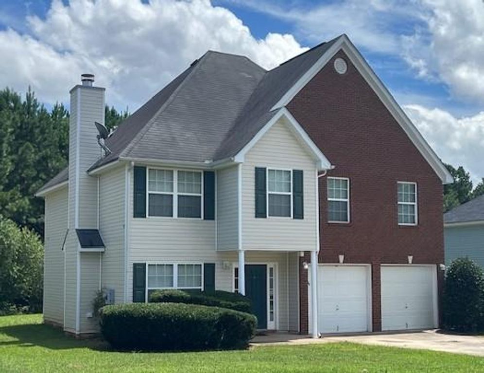 303 Millstone Drive, Hampton, GA 30228