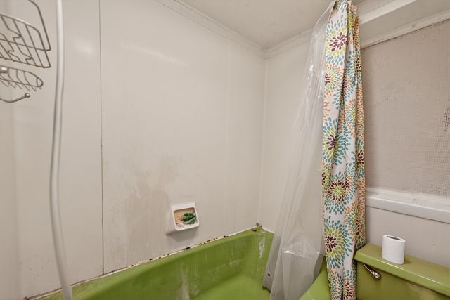 144 School Street, Wood Dale, IL 60191