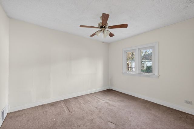 144 School Street, Wood Dale, IL 60191