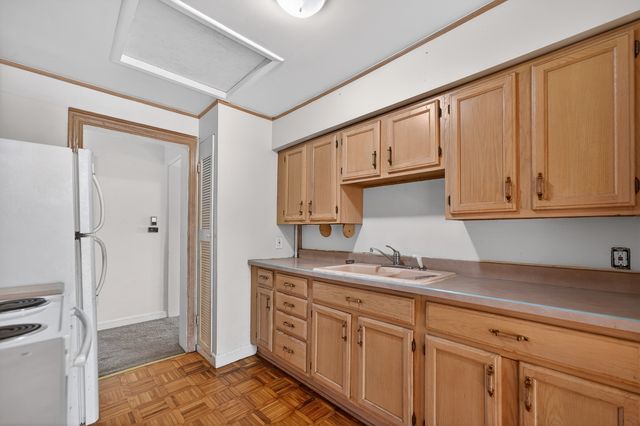 144 School Street, Wood Dale, IL 60191