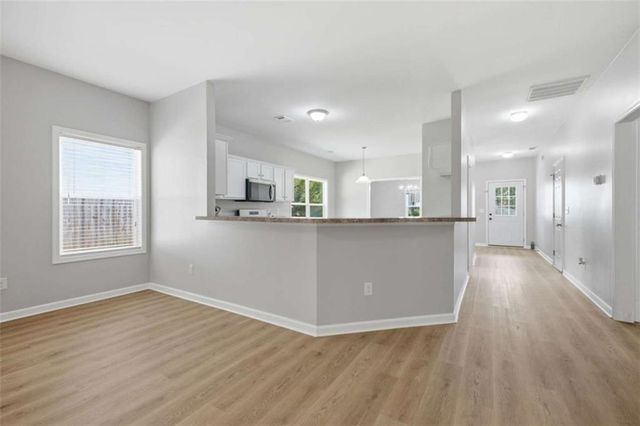 752 Stable View Loop, Dallas, GA 30132