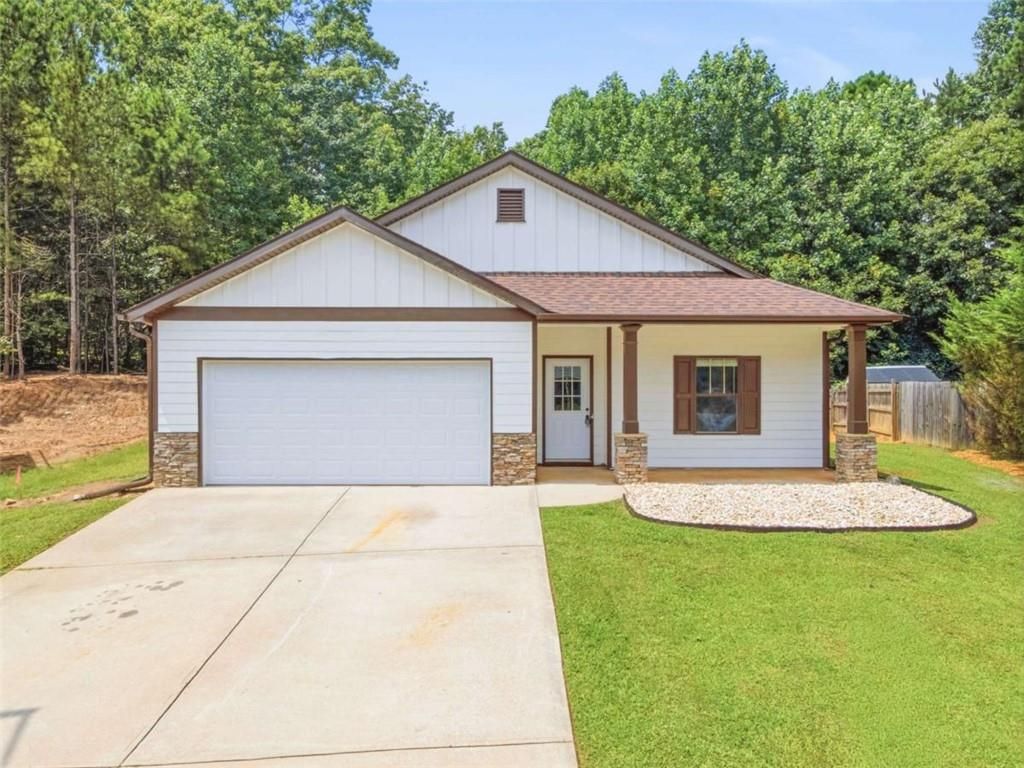 752 Stable View Loop, Dallas, GA 30132