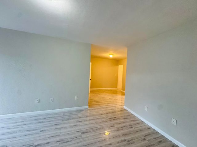 935 8TH Street 18, Miami Beach, FL 33139