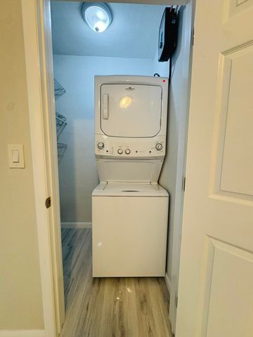 935 8TH Street 18, Miami Beach, FL 33139