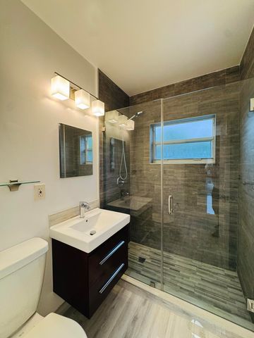 935 8TH Street 18, Miami Beach, FL 33139