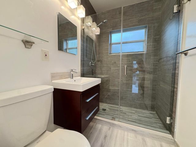 935 8TH Street 18, Miami Beach, FL 33139