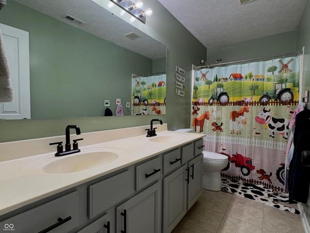 270 Pokagon Drive, Carmel, IN 46032