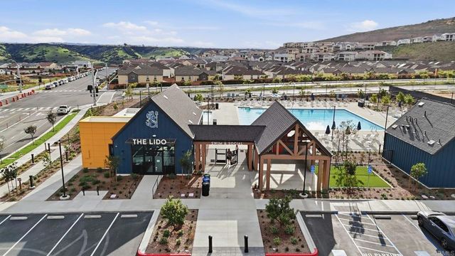 2042 Bluestone Circle, Chula Vista, CA 91913