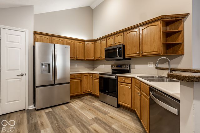 16625 Brownstone Court, Westfield, IN 46074