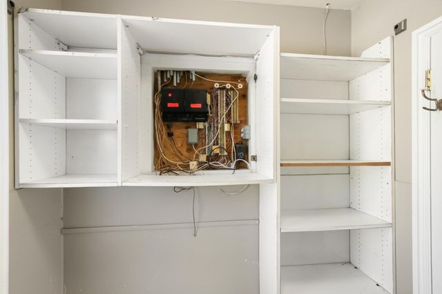 1123 D St, Sacramento, CA 95814