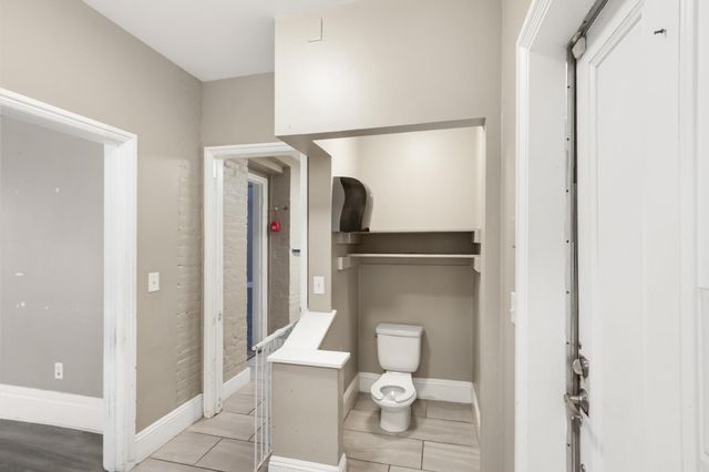 1123 D St, Sacramento, CA 95814