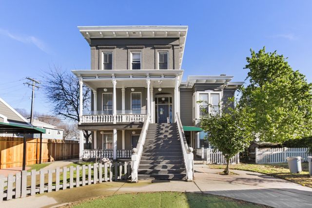 1123 D St, Sacramento, CA 95814