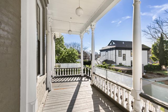 1123 D St, Sacramento, CA 95814