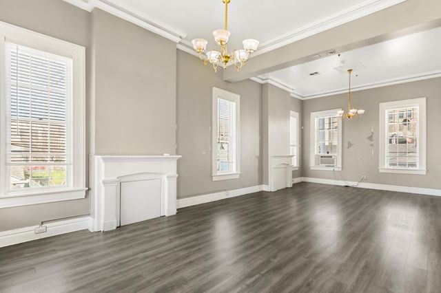 1123 D St, Sacramento, CA 95814