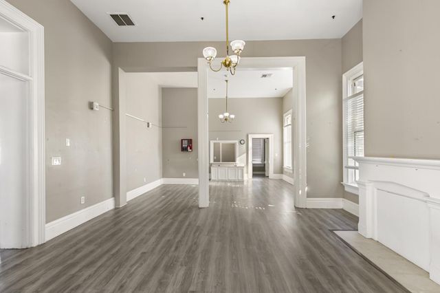 1123 D St, Sacramento, CA 95814