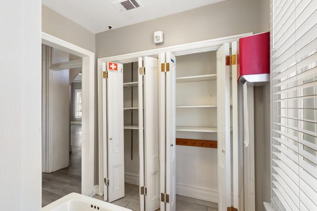 1123 D St, Sacramento, CA 95814