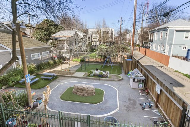 1123 D St, Sacramento, CA 95814