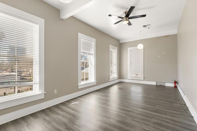 1123 D St, Sacramento, CA 95814