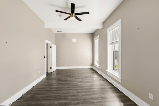 1123 D St, Sacramento, CA 95814