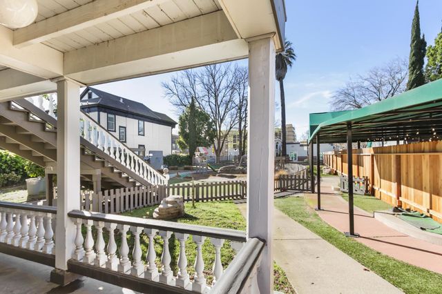 1123 D St, Sacramento, CA 95814