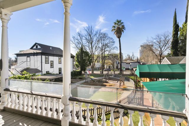 1123 D St, Sacramento, CA 95814