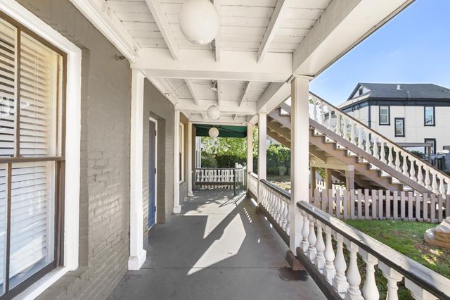 1123 D St, Sacramento, CA 95814