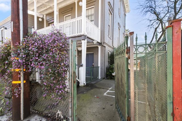 1123 D St, Sacramento, CA 95814