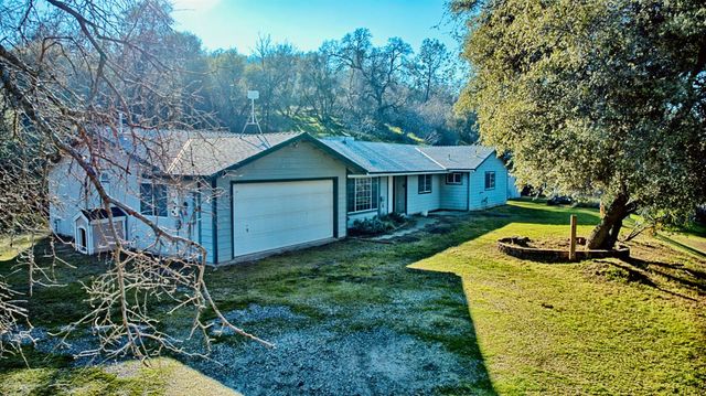 33072 Black Mountain Road, Tollhouse, CA 93687