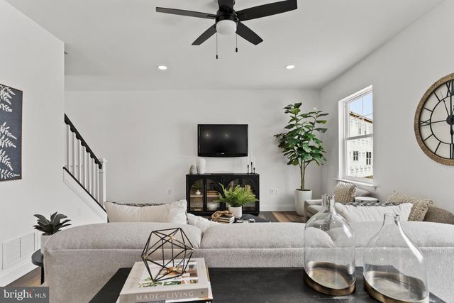 6620 PAINTED SKY DRIVE, Harrisburg, PA 17111