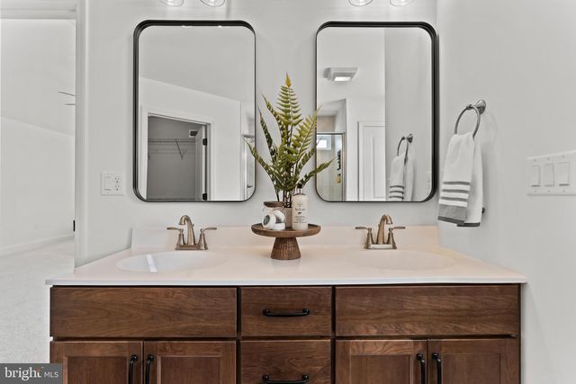 6620 PAINTED SKY DRIVE, Harrisburg, PA 17111