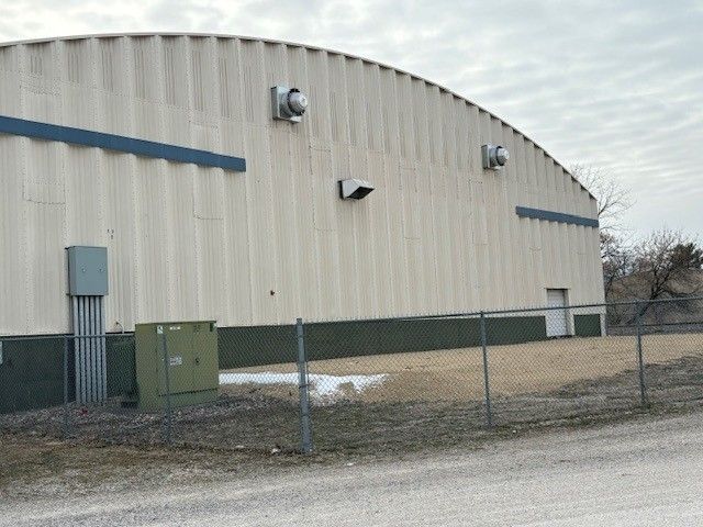 200 S Bellingham Road 1, Bettendorf, IA 52722