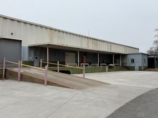 200 S Bellingham Road 1, Bettendorf, IA 52722