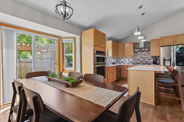 12520 88th Avenue N, Maple Grove, MN 55369