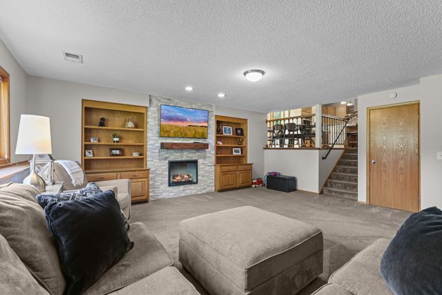 12520 88th Avenue N, Maple Grove, MN 55369
