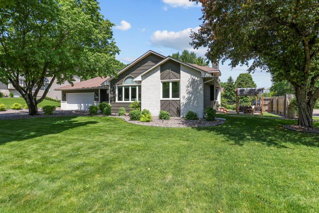 12520 88th Avenue N, Maple Grove, MN 55369
