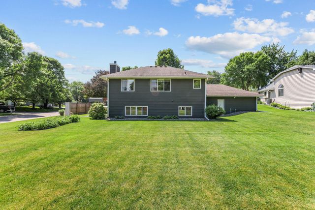 12520 88th Avenue N, Maple Grove, MN 55369