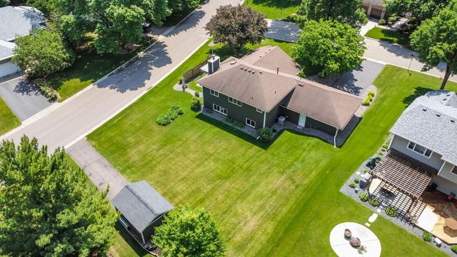12520 88th Avenue N, Maple Grove, MN 55369