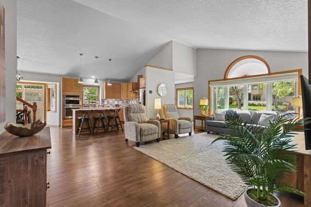 12520 88th Avenue N, Maple Grove, MN 55369