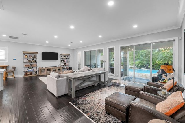 9241 Madewood Court, West Palm Beach, FL 33411