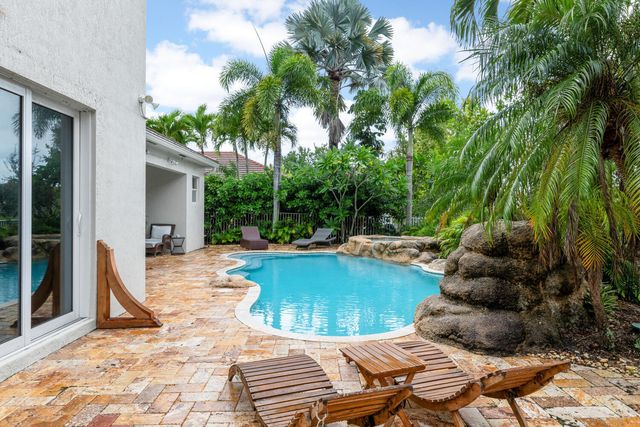 9241 Madewood Court, West Palm Beach, FL 33411