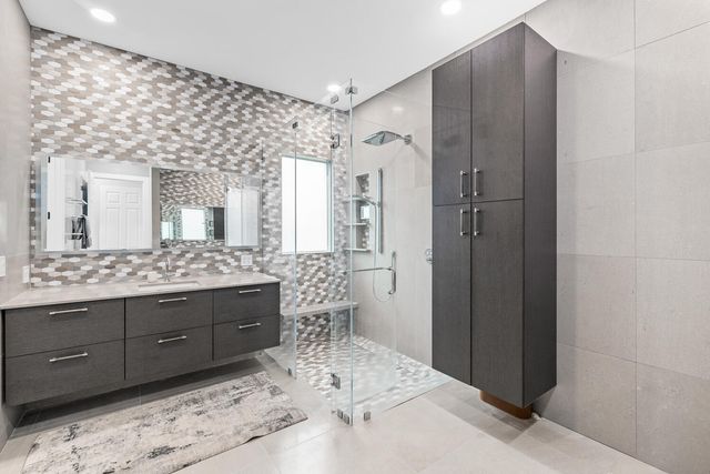 9241 Madewood Court, West Palm Beach, FL 33411