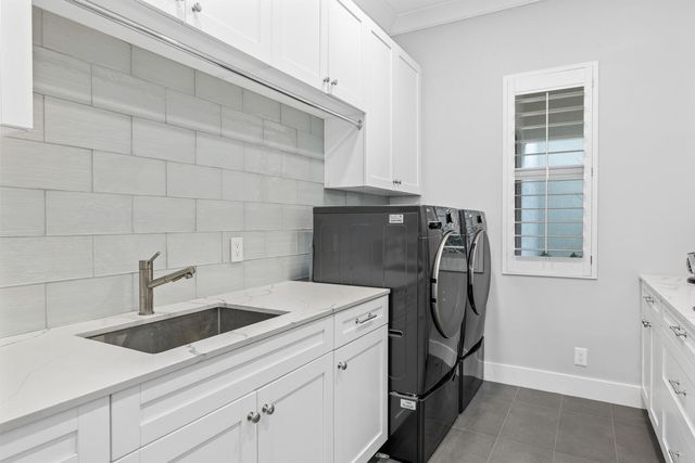 9241 Madewood Court, West Palm Beach, FL 33411