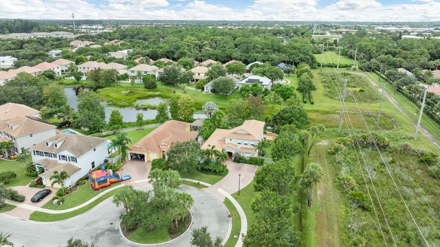 9241 Madewood Court, West Palm Beach, FL 33411